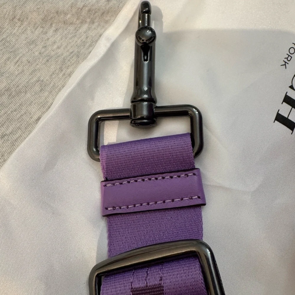 Coach lilac sling bag with gunmetal hardware - Picture 3 of 15